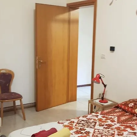 Sunny's House Bed & Breakfast *